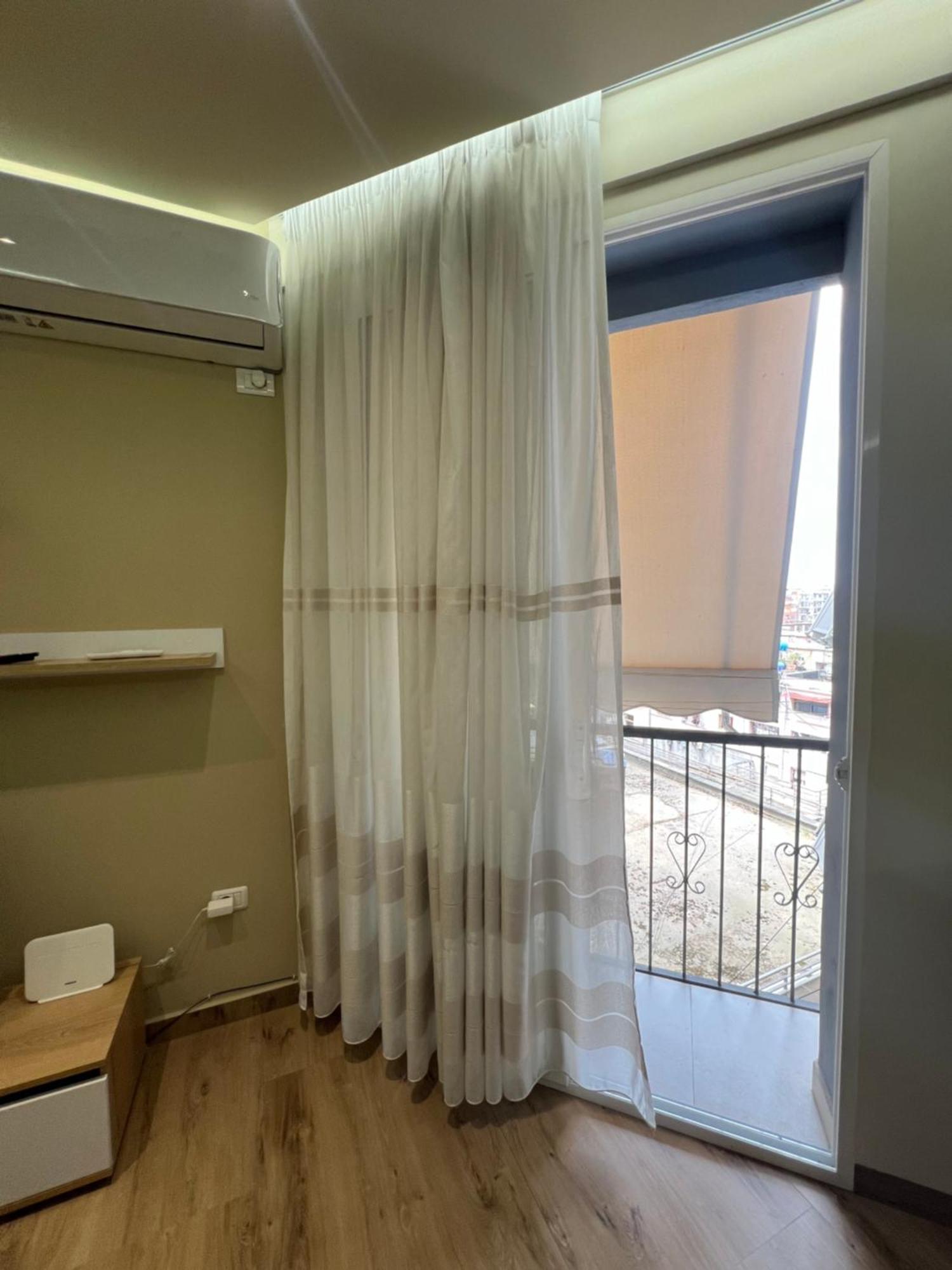Condor Center Luxury Apartment Тирана Екстериор снимка