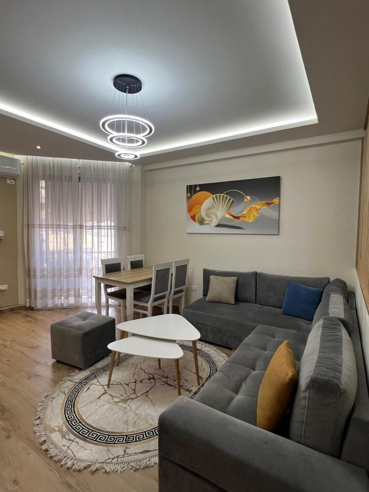 Condor Center Luxury Apartment Тирана Екстериор снимка